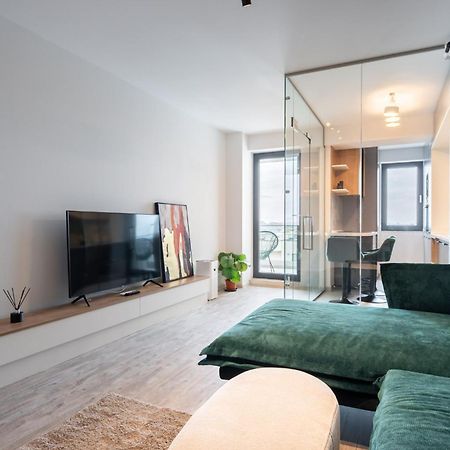 Classy Sassy - Elegant Escape In Timpuri Noi Bucarest Extérieur photo