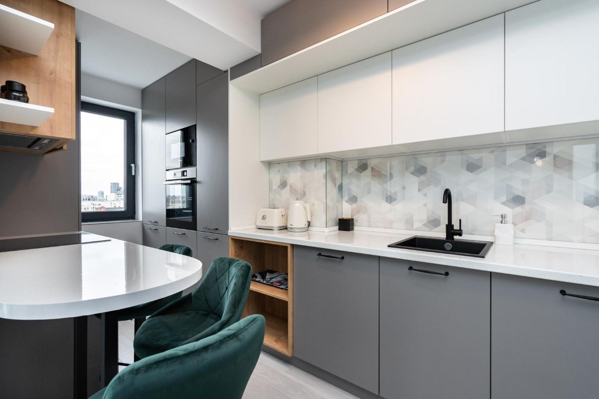 Classy Sassy - Elegant Escape In Timpuri Noi Bucarest Extérieur photo
